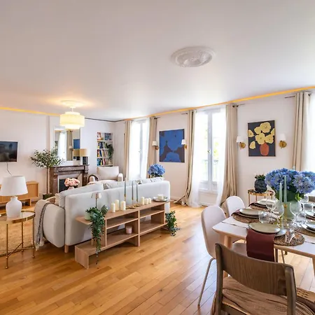 Luxury In Le Marais 120m2