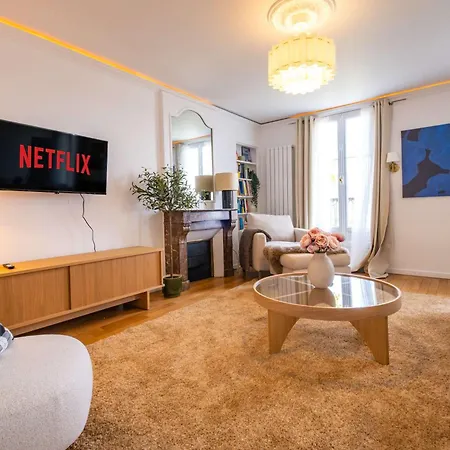 Luxury In Le Marais 120m2 Paříž